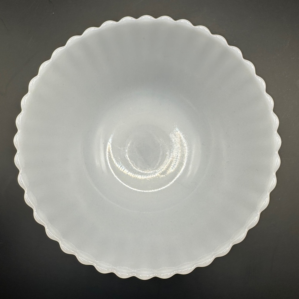 Petalware Cremax MACBETH-EVANS Milk Glass Scallop Edge Berry Ice Cream Bowl - Picture 5 of 7